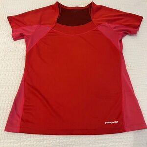 Patagonia Women’s Size Medium Runshade Short Sleeve Shirt